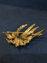 Load image into Gallery viewer, 18KT Yellow Gold Pearl and Sapphire Brooch
