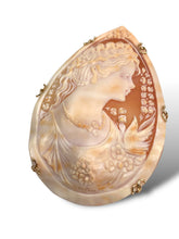 Load image into Gallery viewer, Large Vintage Cameo with 14kt Yellow Gold Fitting
