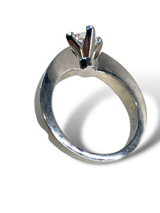 Solitaire Diamond Ring in Platinum