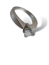 Load image into Gallery viewer, Solitaire Diamond Ring in Platinum
