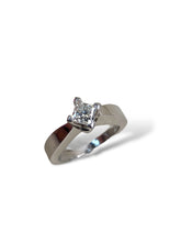 Load image into Gallery viewer, Solitaire Diamond Ring in Platinum
