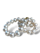 Load image into Gallery viewer, Strand of South Sea &quot;Circle&quot; Pearls 18kt YG Clasp
