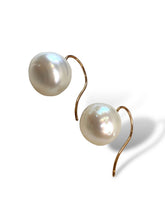 Load image into Gallery viewer, 14.3mm Semi Baroque White Pearl Earrings with 9kt RG Hooks
