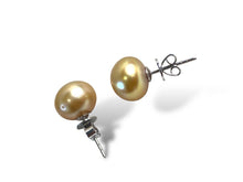 Load image into Gallery viewer, 18kt White Gold Pearl Button Earrings 12.4mm
