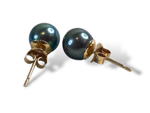 Load image into Gallery viewer, Yellow Gold Black Pearl Earrings
