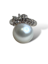 Load image into Gallery viewer, 14kt South Sea Pearl and Diamond Ring
