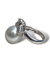 Load image into Gallery viewer, 14kt South Sea Pearl and Diamond Ring
