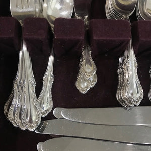SF0694 American Sterling Silver Flatware in the Southern Colonial Pattern