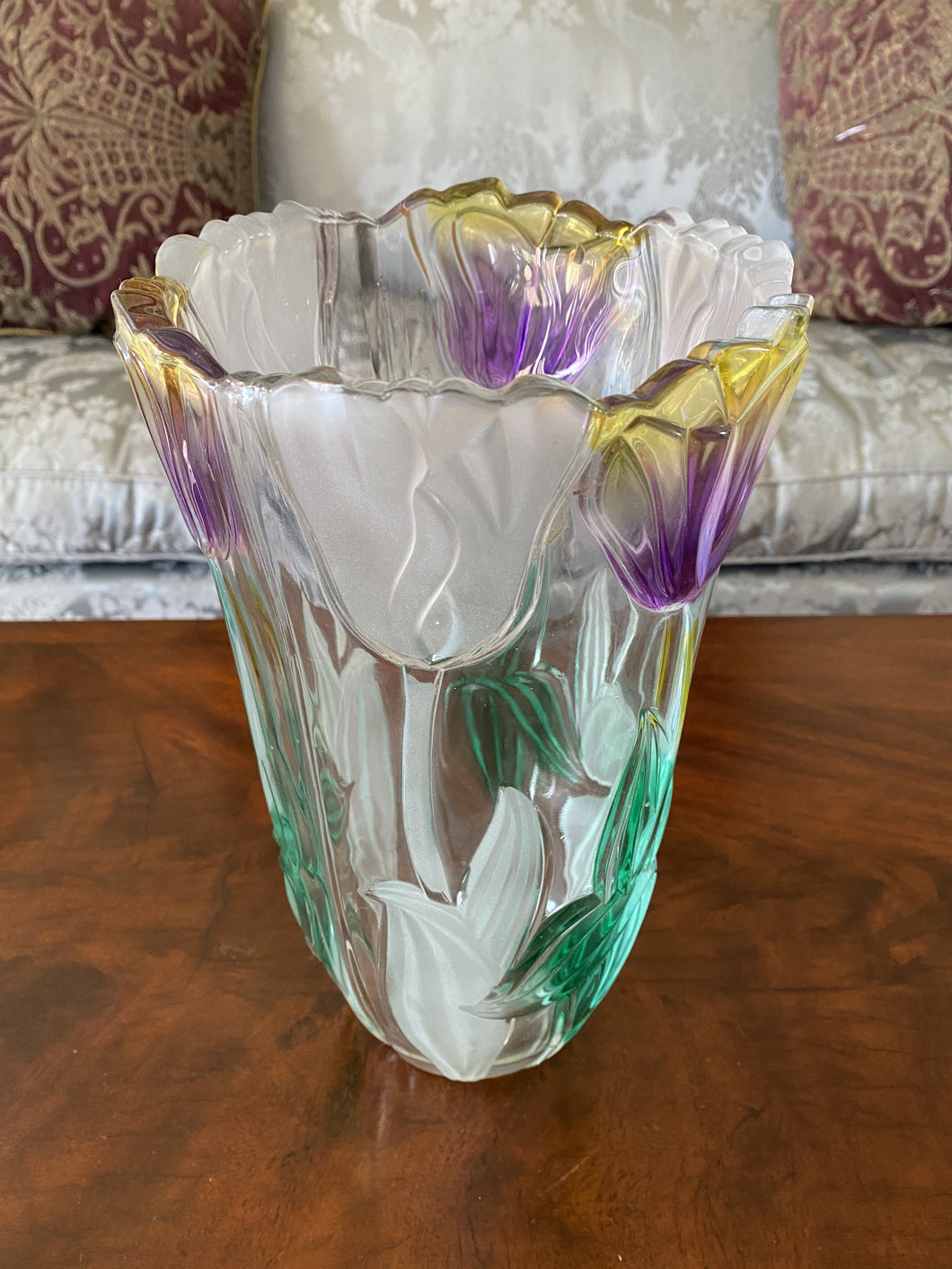 JP0003 Glass flower vase with Green, Purple and Opaque Tulip decoration