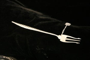 SF0170 American Sterling Silver Cocktail Fork by Whiting in the Oval Twist Pattern