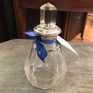 GP0212 American Art Deco Crystal Perfume Bottle / Decanter
