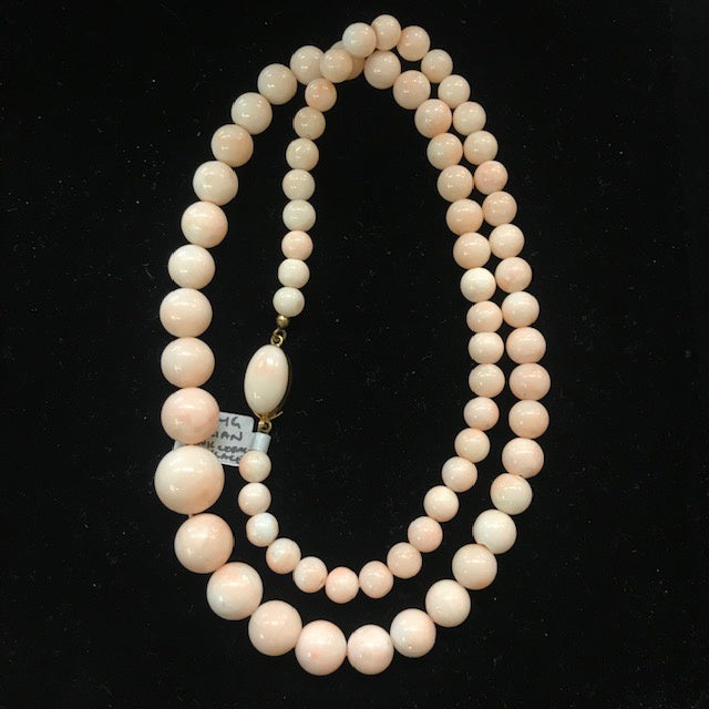 JN0319 Strand of Pink Coral With 18kt YG Clasp - Antiques and Possibilities