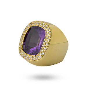 18kt Yellow Gold Amethyst and Diamond Ring