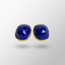 Load image into Gallery viewer, 14kt Yellow Gold Lapis Lazuli Ear Studs

