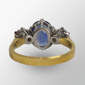 18kt Yellow Gold and Ceylon Sapphire Ring