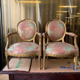 FS0033  A Pair of c1910 Gilded French Chairs in Pastel Fabric - Antiques and Possibilities